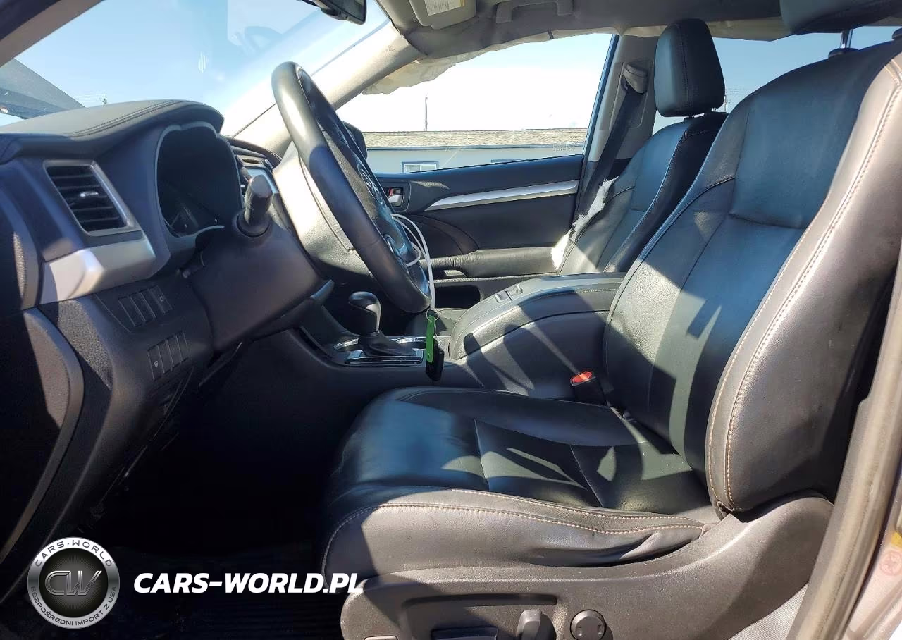 2016 Toyota Highlander Xle VIN:5TDJKRFH5GS270168 - 7