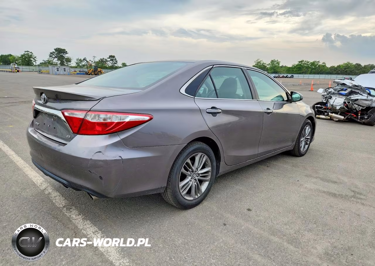 2017 Toyota Camry Se VIN:4T1BF1FK5HU346552 - 3