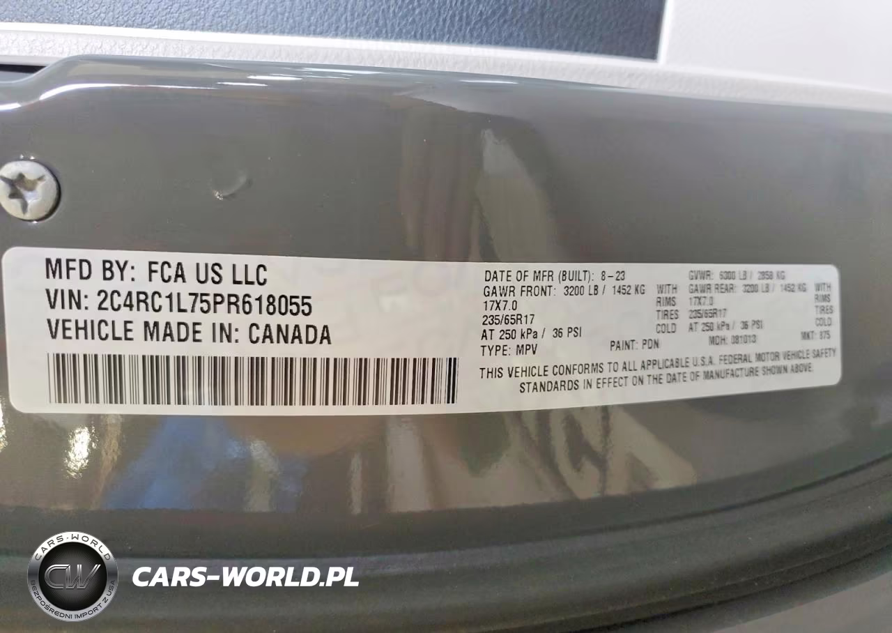 2023 Chrysler Pacifica Hybrid Touring L VIN:2C4RC1L75PR618055 - 14