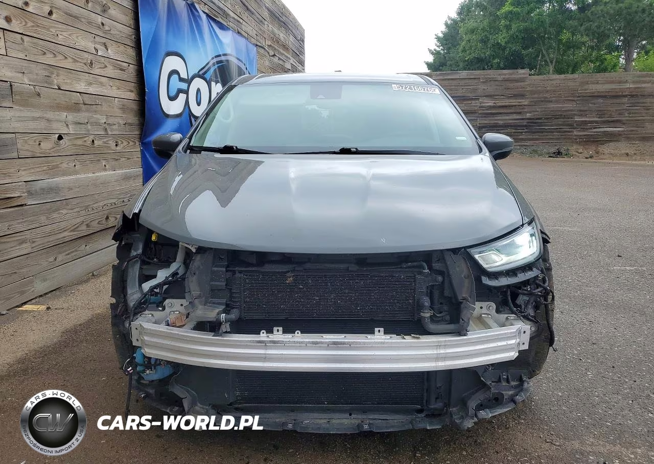 2023 Chrysler Pacifica Hybrid Touring L VIN:2C4RC1L75PR618055 - 5