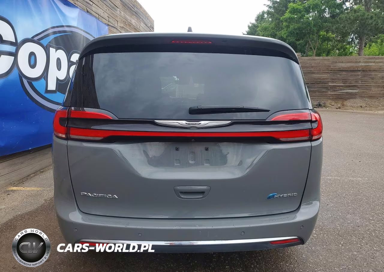 2023 Chrysler Pacifica Hybrid Touring L VIN:2C4RC1L75PR618055 - 6