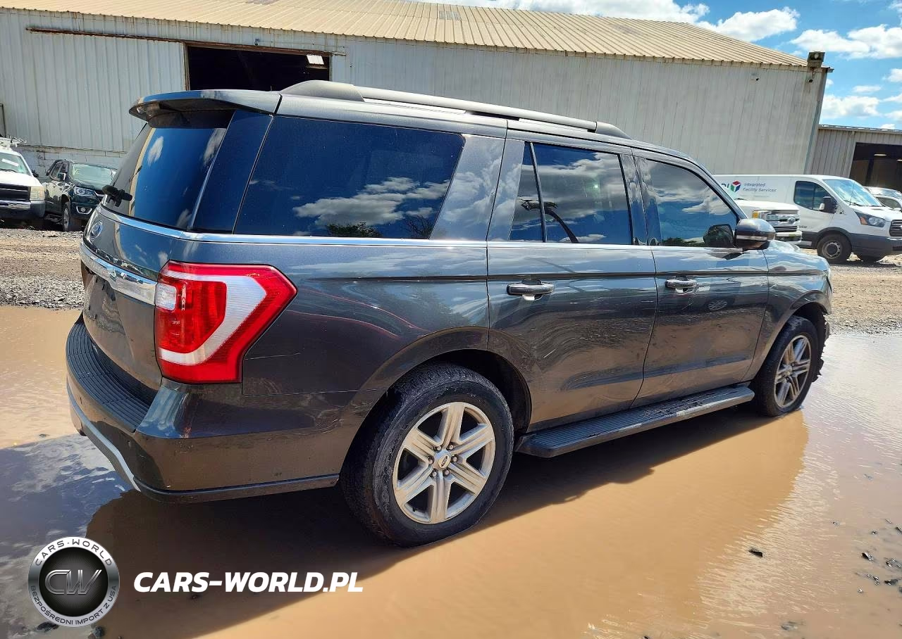 2018 Ford Expedition Xlt VIN:1FMJU1JT3JEA29967 - 3