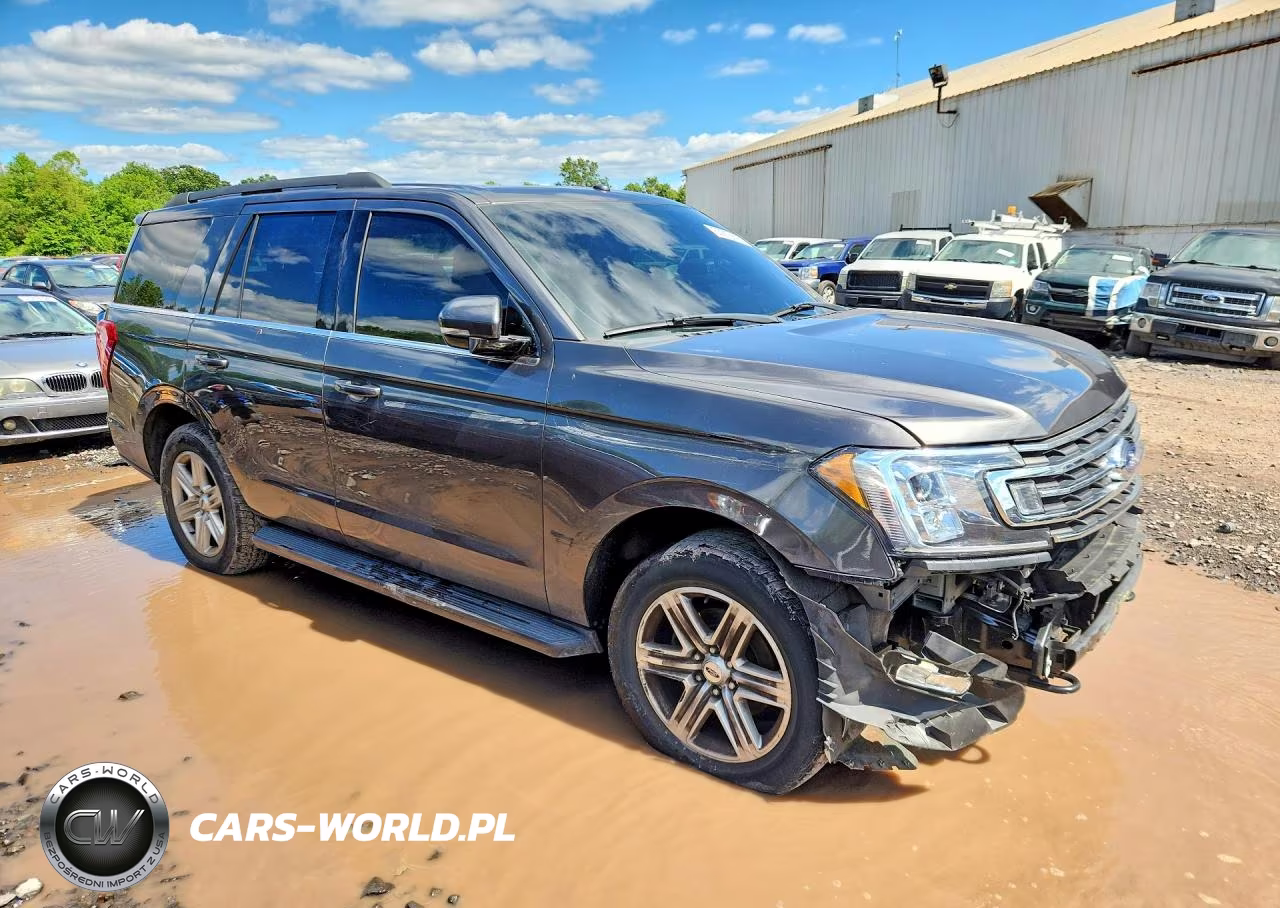 2018 Ford Expedition Xlt VIN:1FMJU1JT3JEA29967 - 4