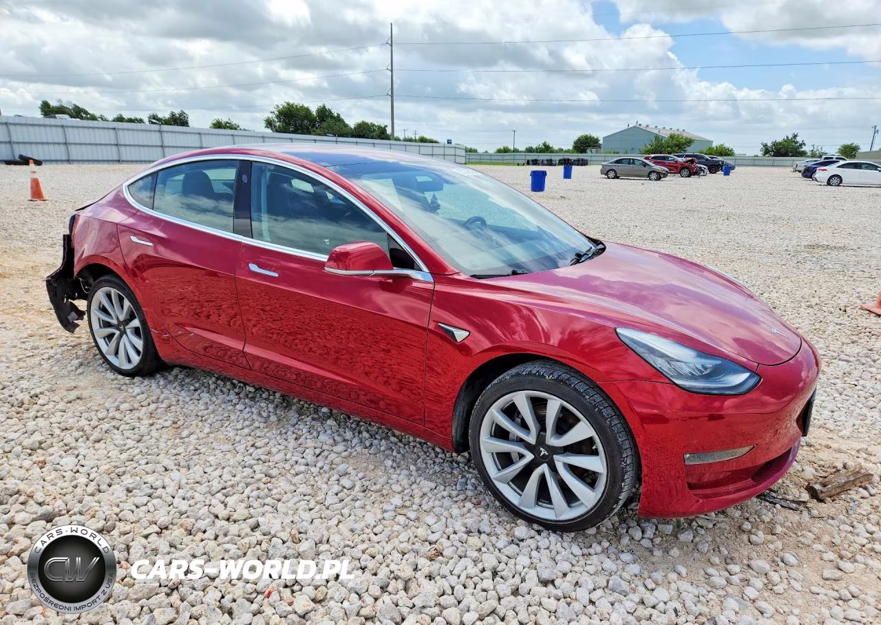 2018 Tesla Model 3 VIN:5YJ3E1EA7JF035787 - 4