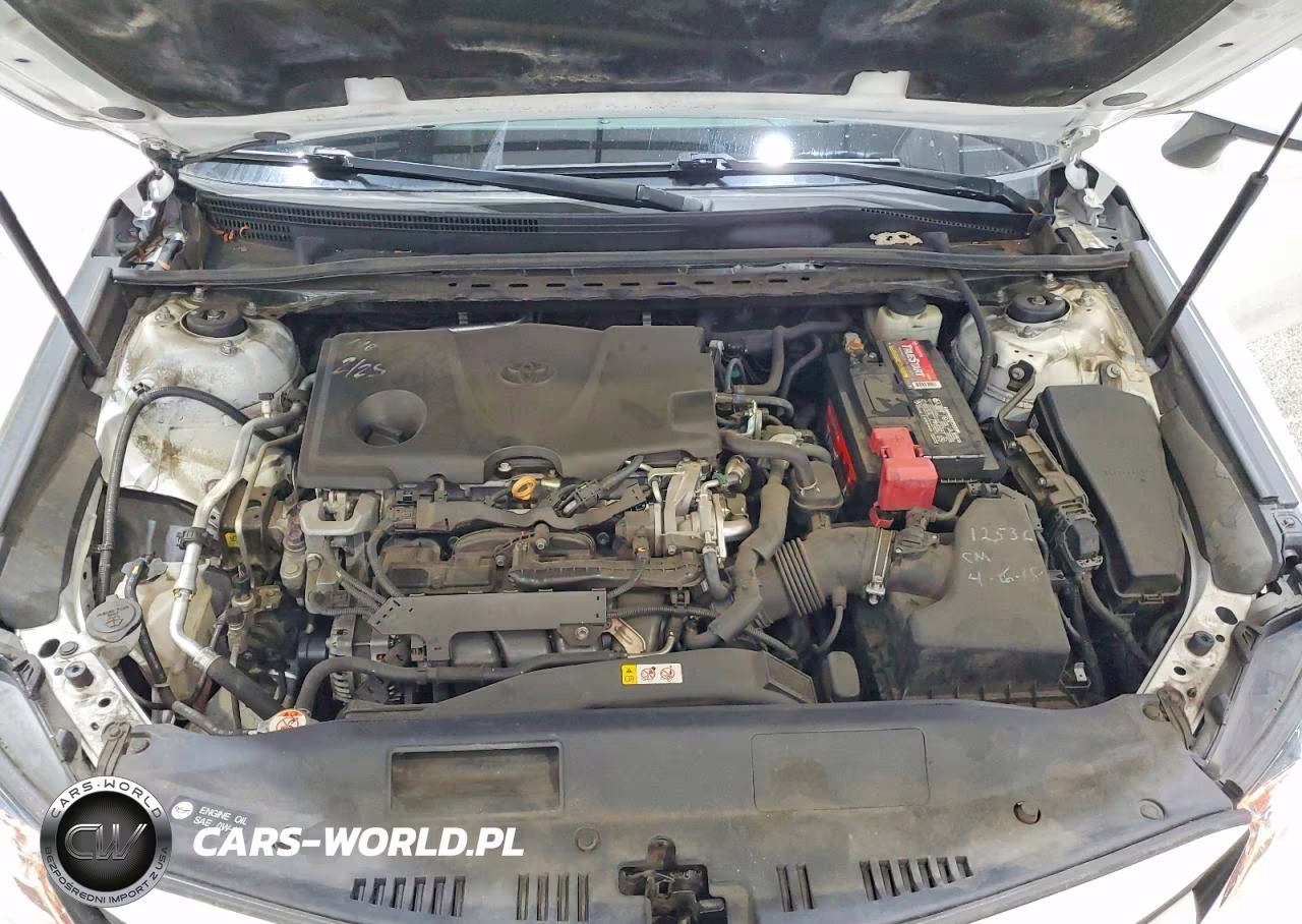 2018 Toyota Camry Le VIN:4T1B11HKXJU014107 - 11