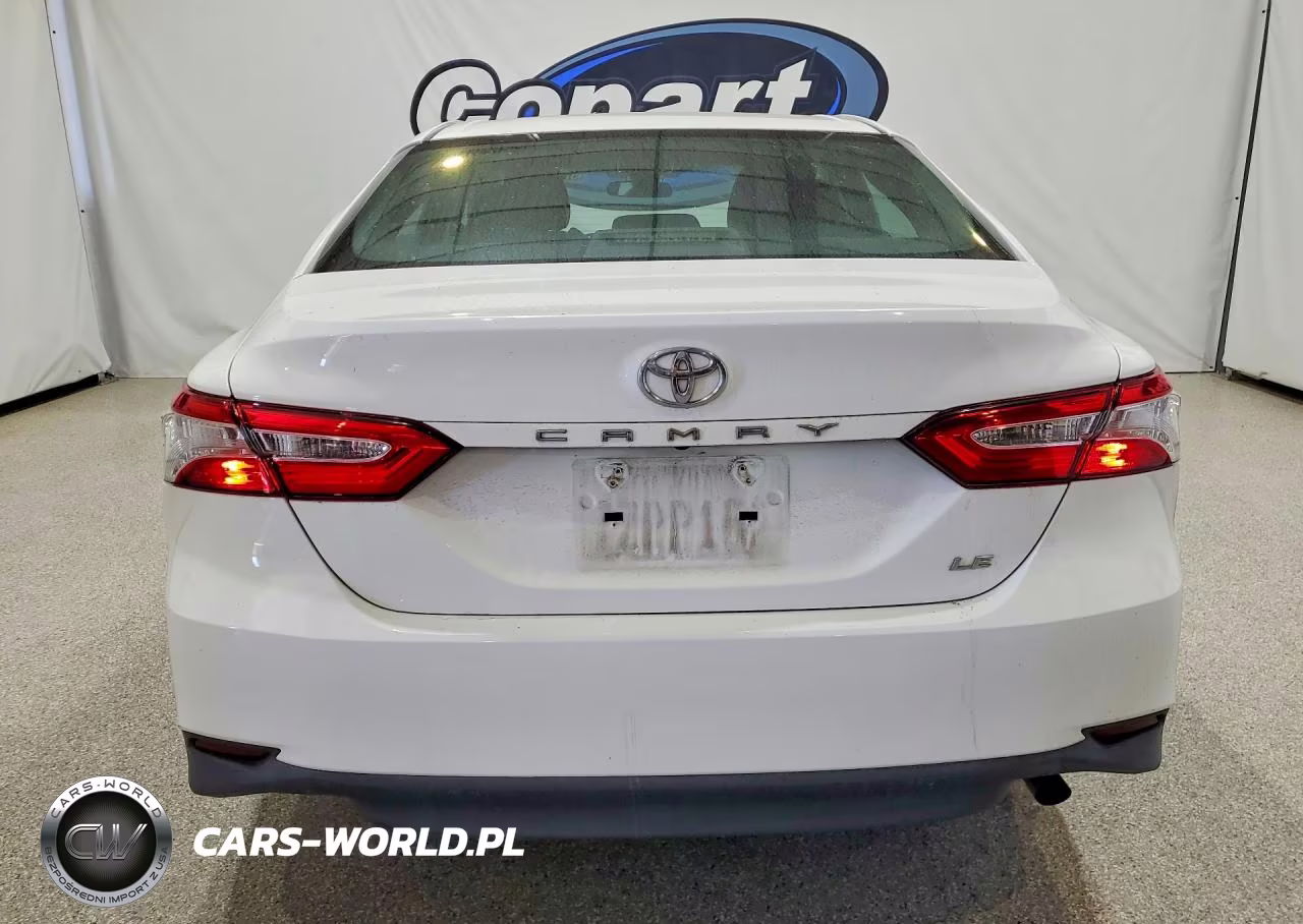 2018 Toyota Camry Le VIN:4T1B11HKXJU014107 - 6