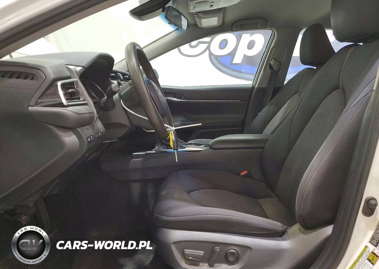 2018 Toyota Camry Le VIN:4T1B11HKXJU014107 - 7