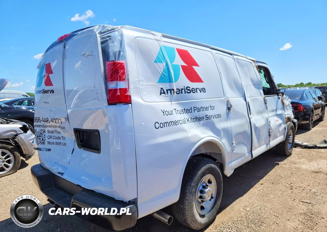 2025 Chevrolet Express G2500 VIN:1GCWGAFP1S1280718 - 3