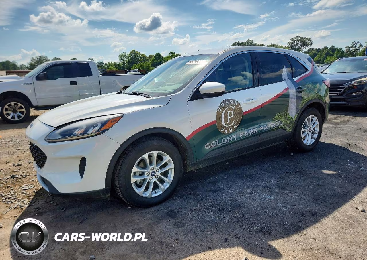 2020 Ford Escape Se