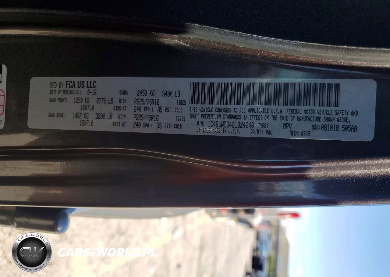 2016 Jeep Wrangler Unlimited Sport VIN:1C4BJWDG4GL324240 - 13