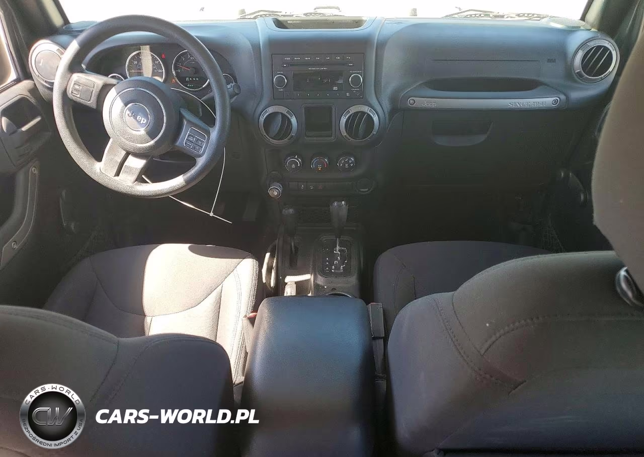 2016 Jeep Wrangler Unlimited Sport VIN:1C4BJWDG4GL324240 - 8