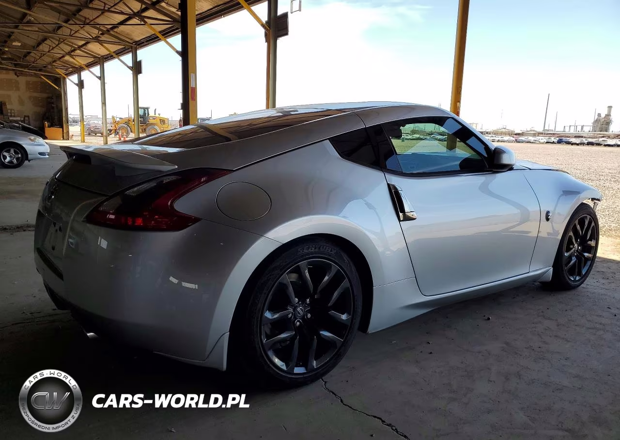 2020 Nissan 370Z Base VIN:JN1AZ4EH4LM820761 - 3