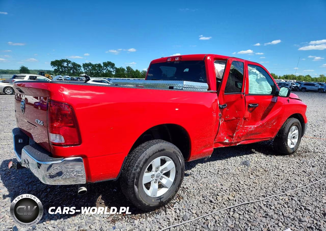 2024 Ram 1500 Classic Slt VIN:1C6RR7GG1RS124196 - 3