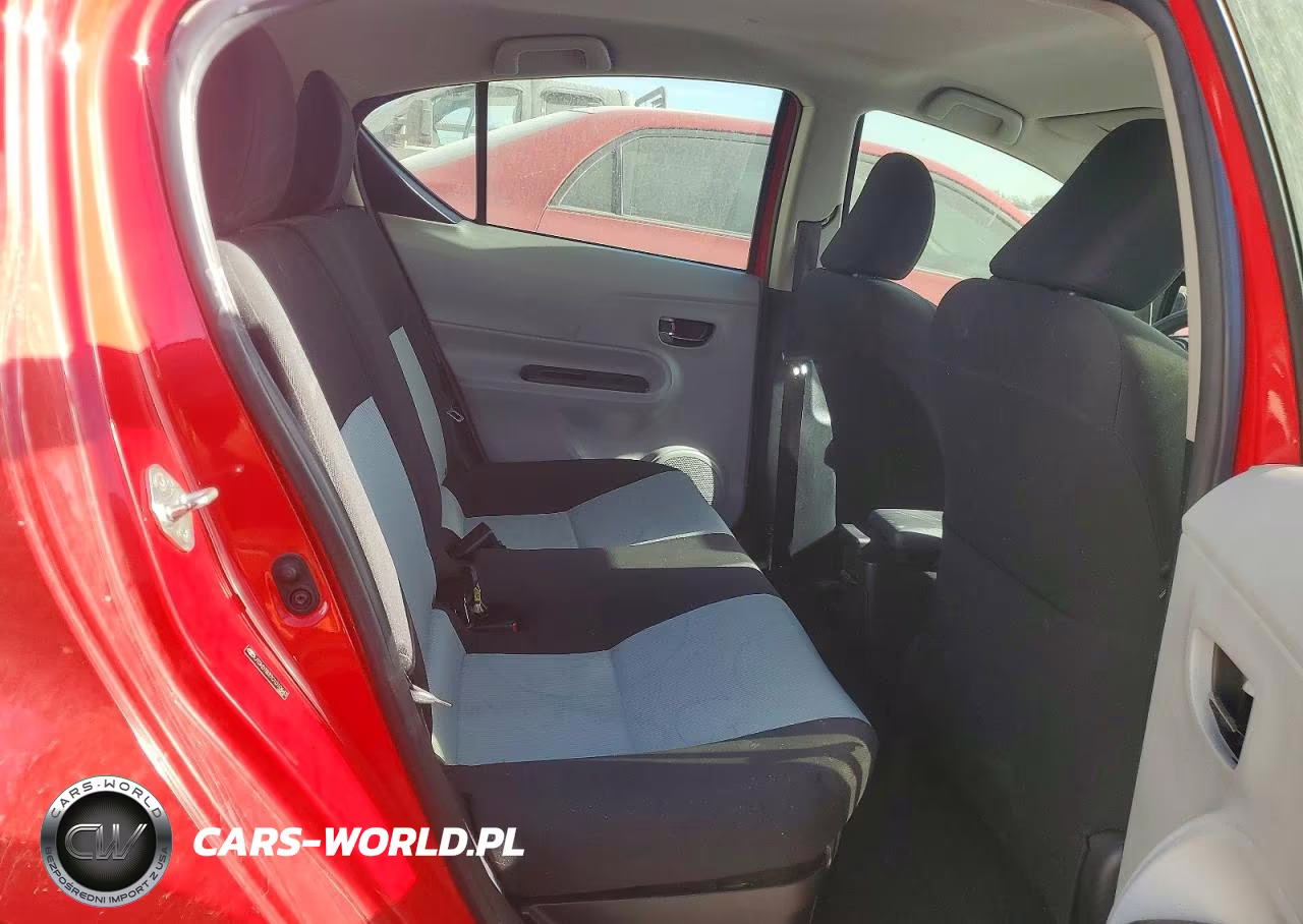 2012 Toyota Prius C Two VIN:JTDKDTB37C1010643 - 10