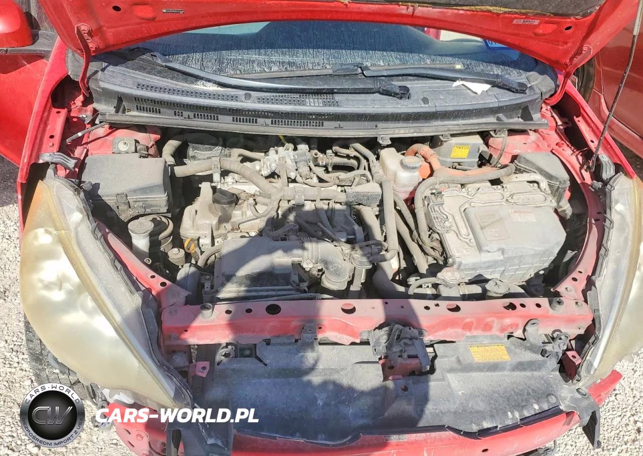2012 Toyota Prius C Two VIN:JTDKDTB37C1010643 - 11