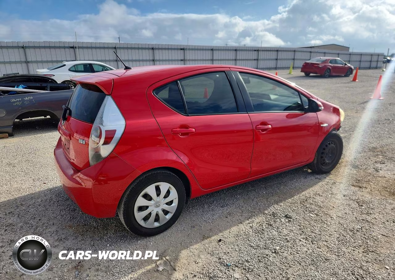 2012 Toyota Prius C Two VIN:JTDKDTB37C1010643 - 3
