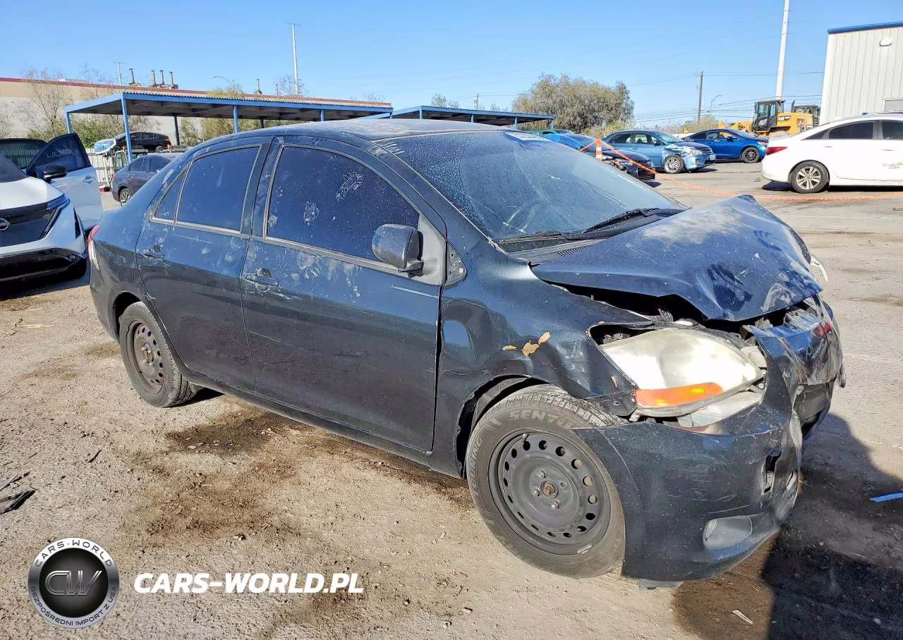2010 Toyota Yaris Base VIN:JTDBT4K30A4063768 - 4