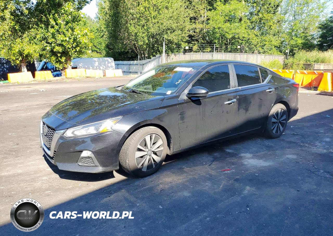 2022 Nissan Altima Sv