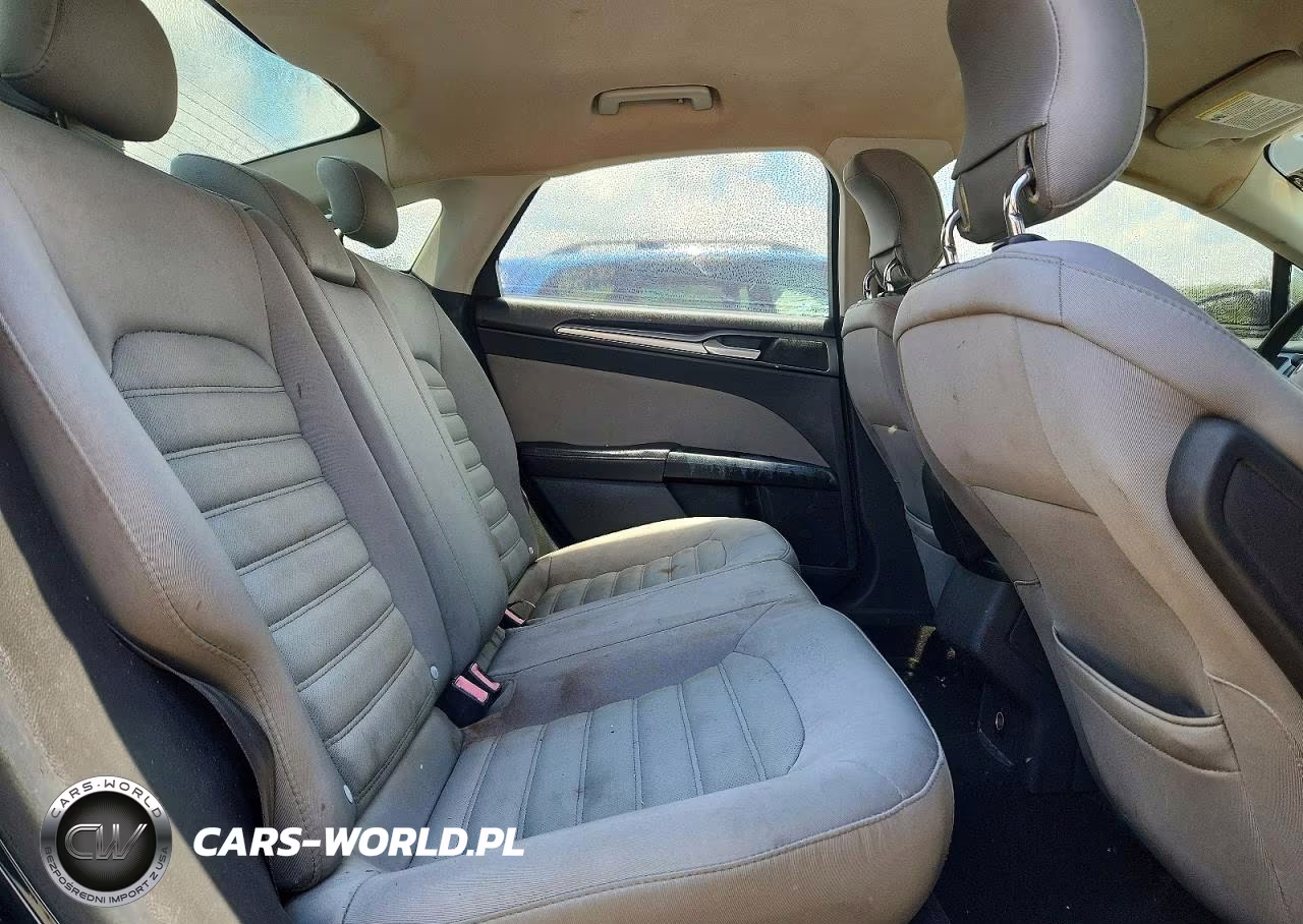 2014 Ford Fusion S VIN:3FA6P0G71ER268044 - 10
