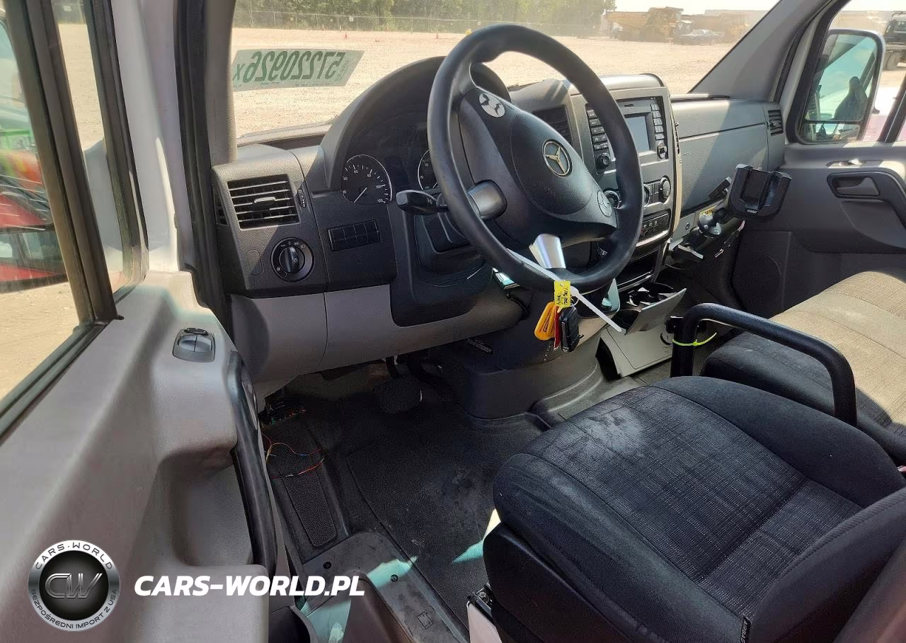 2017 Mercedes Benz Sprinter 2500 Delivery Van VIN:WD3PE8CDXHP524671 - 8