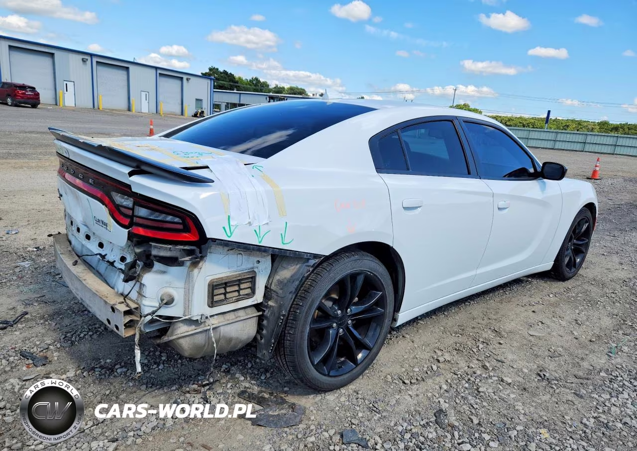 2016 Dodge Charger Sxt VIN:2C3CDXHGXGH318522 - 3