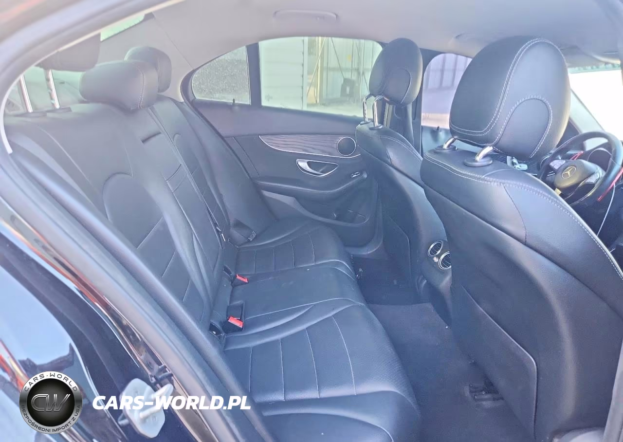 2016 Mercedes-Benz C 300 VIN:55SWF4JB8GU124804 - 10
