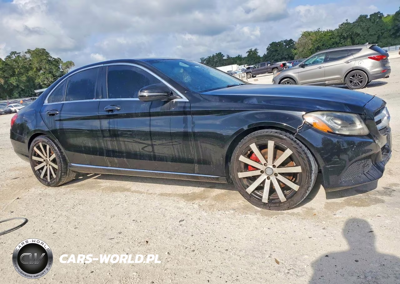 2016 Mercedes-Benz C 300 VIN:55SWF4JB8GU124804 - 4