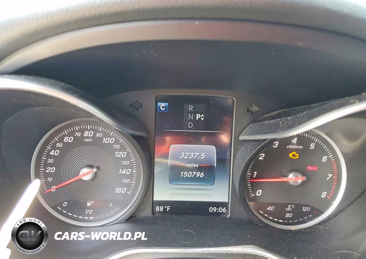 2016 Mercedes-Benz C 300 VIN:55SWF4JB8GU124804 - 9