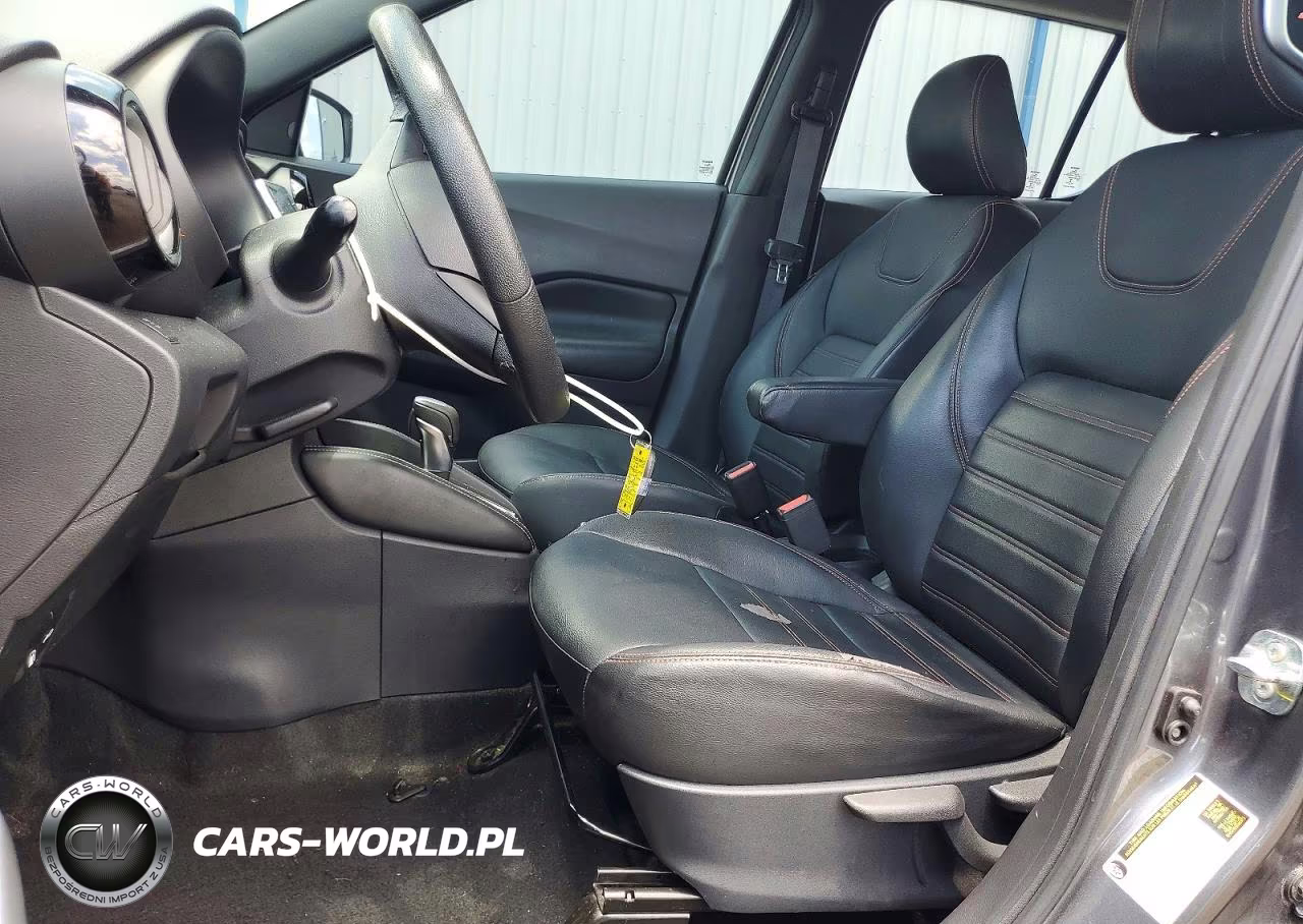 2018 Nissan Kicks Sr VIN:3N1CP5CU5JL501896 - 7