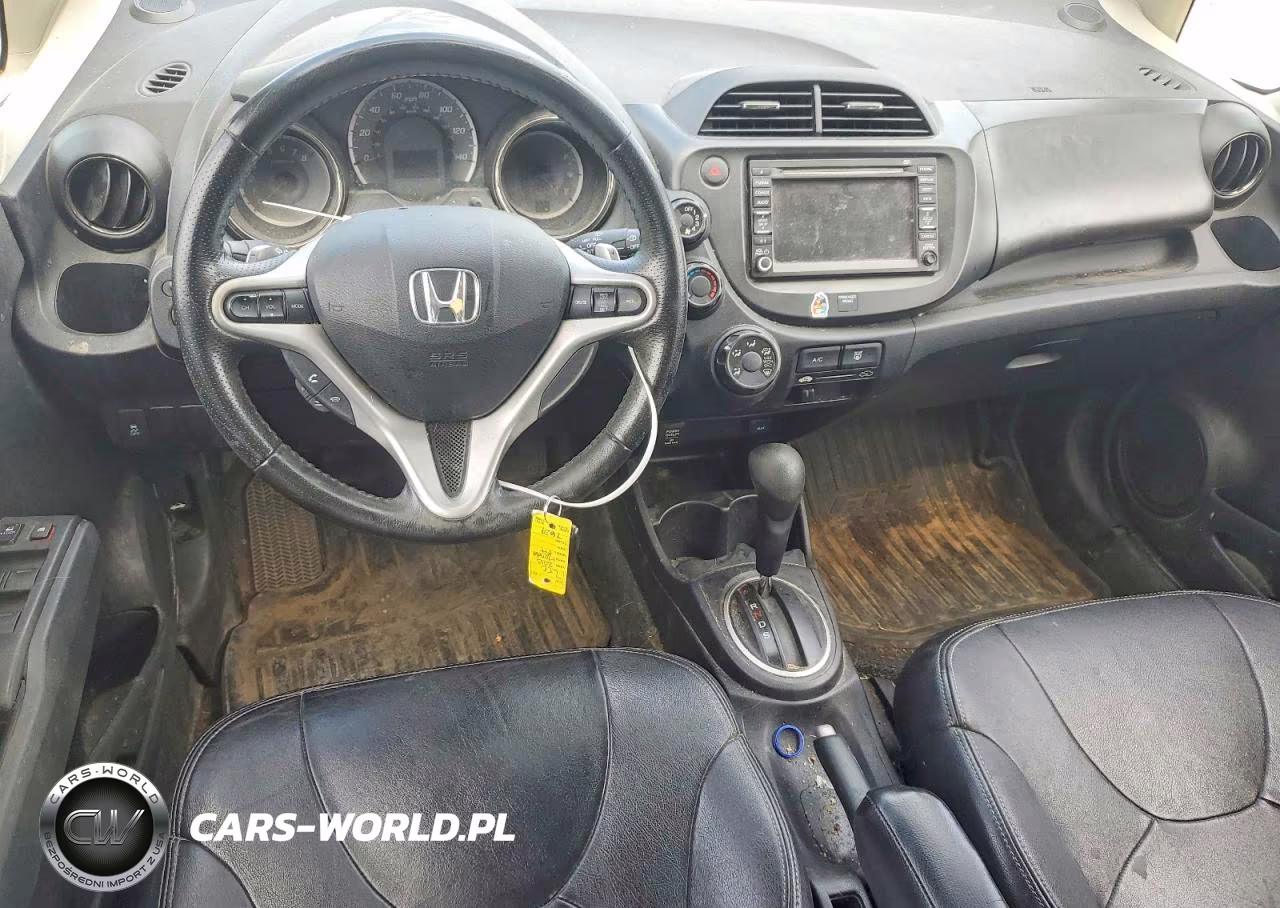 2013 Honda Fit Sport VIN:JHMGE8H6XDC038328 - 8