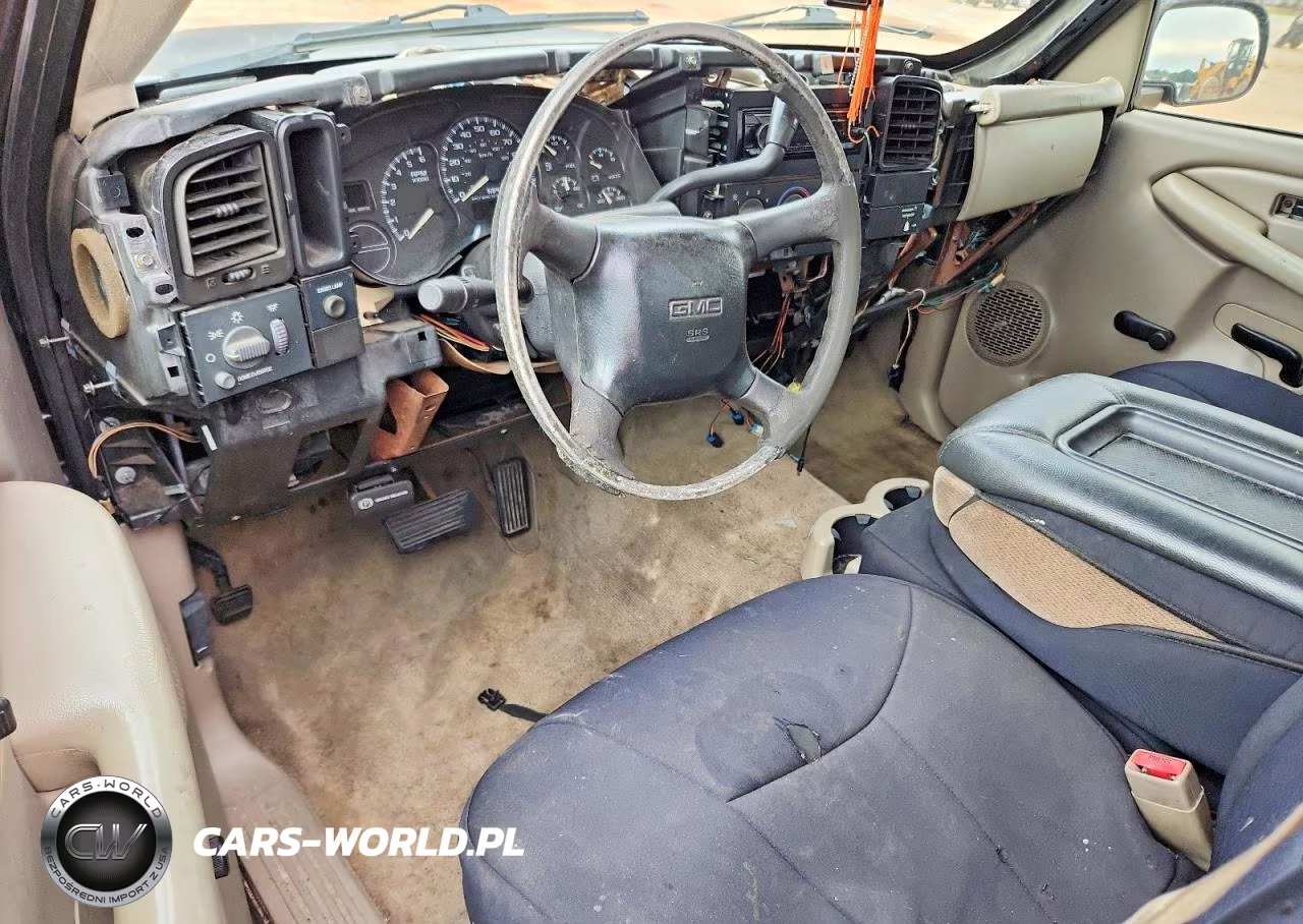 2002 GMC New Sierra C1500 VIN:1GTEC14WX2Z155767 - 8