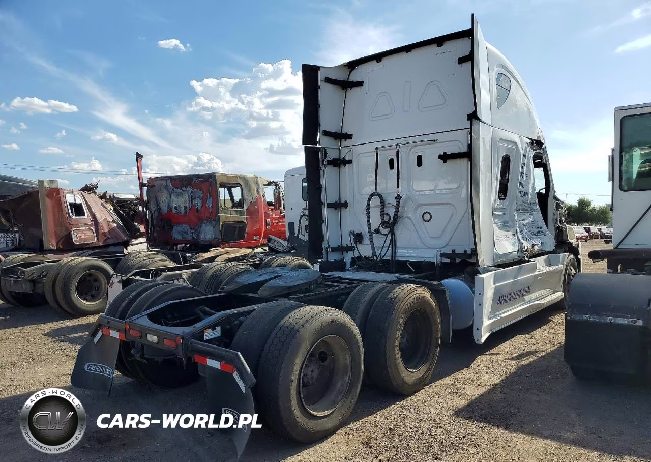 2023 Freightliner Cascadia 126 Semi Truck VIN:3AKJHHDR1PSNE5422 - 4