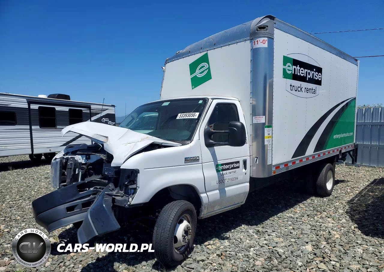 2024 Ford Econoline E450 Super Duty Cutaway Van