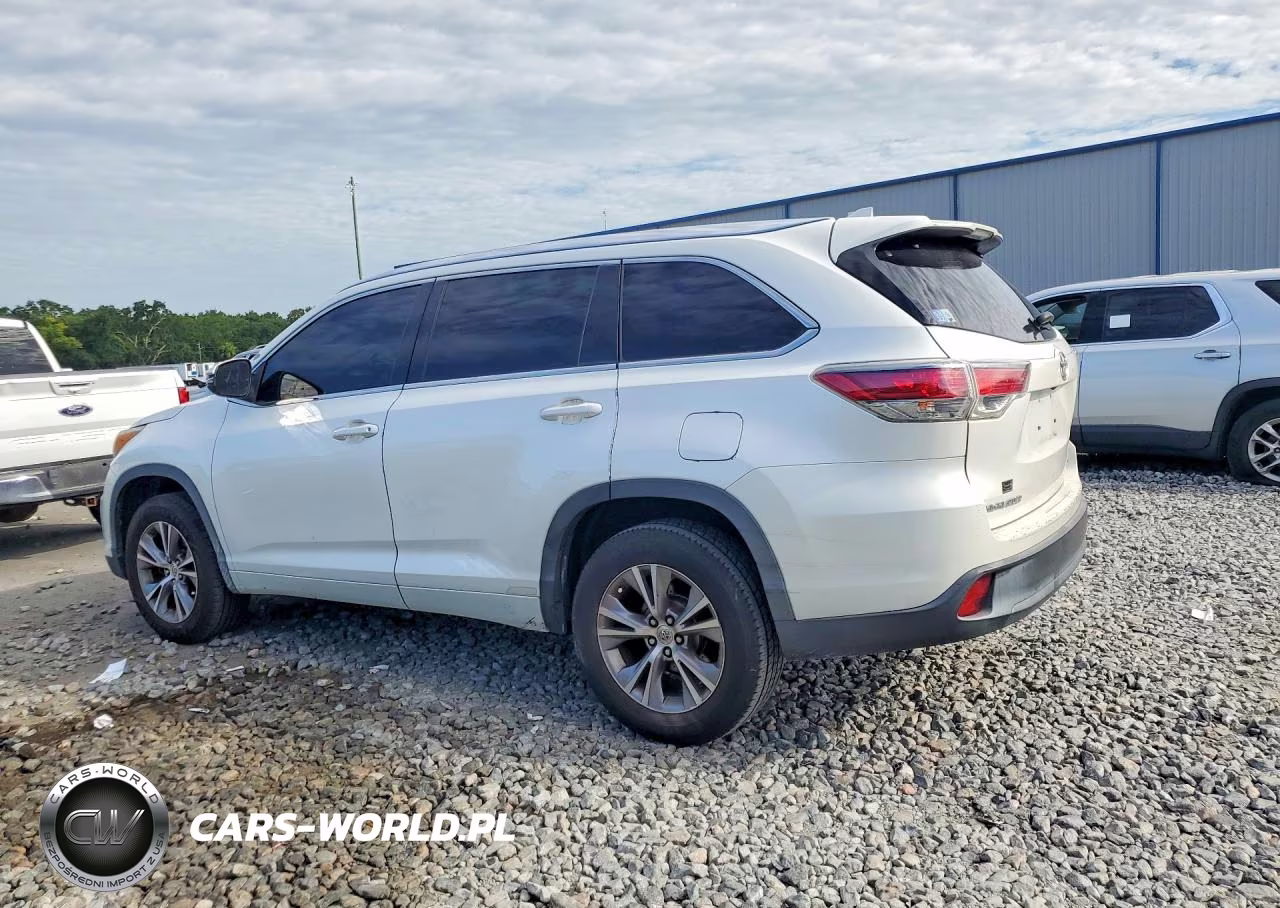 2015 Toyota Highlander Xle VIN:5TDKKRFH2FS100854 - 2