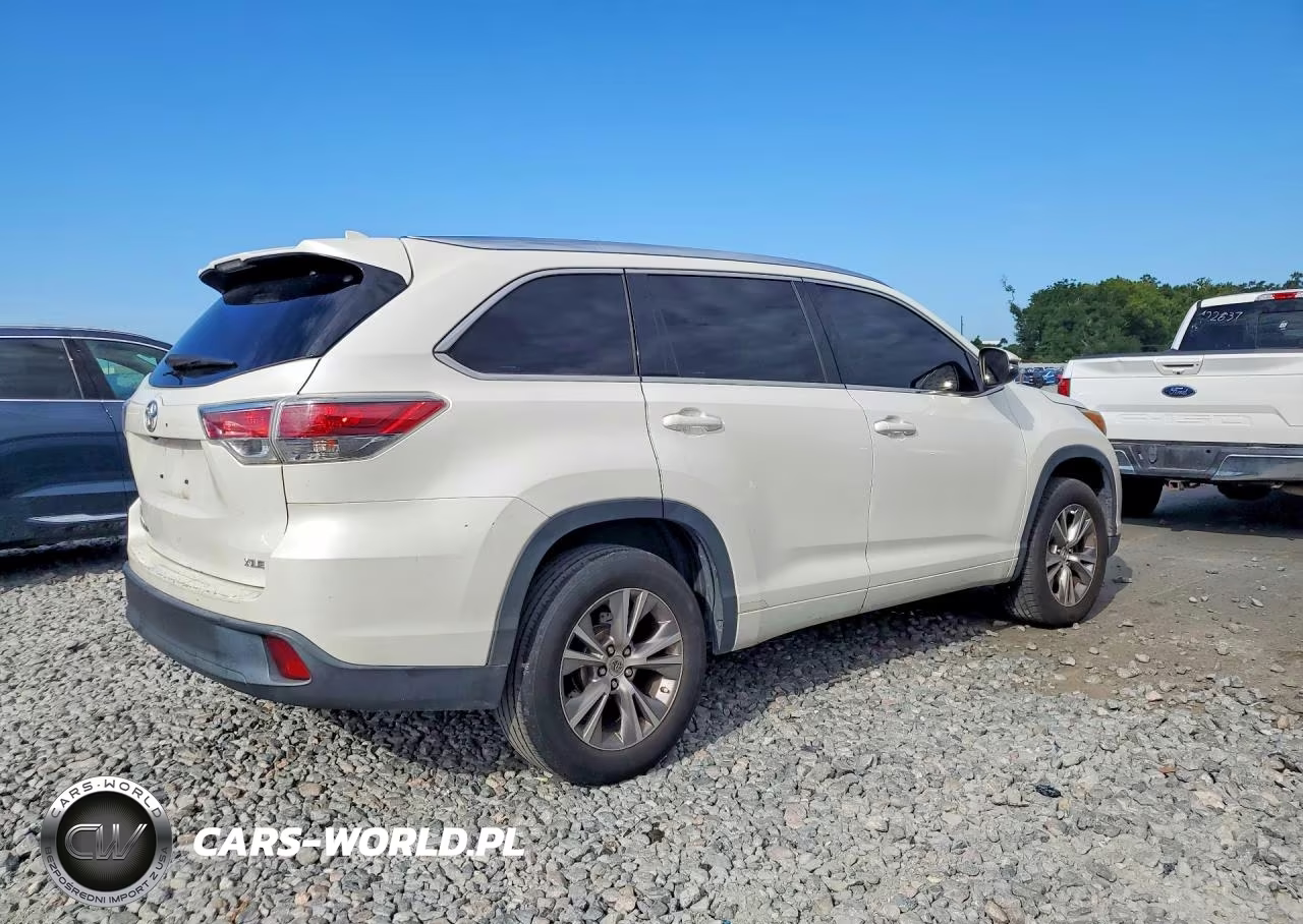 2015 Toyota Highlander Xle VIN:5TDKKRFH2FS100854 - 3
