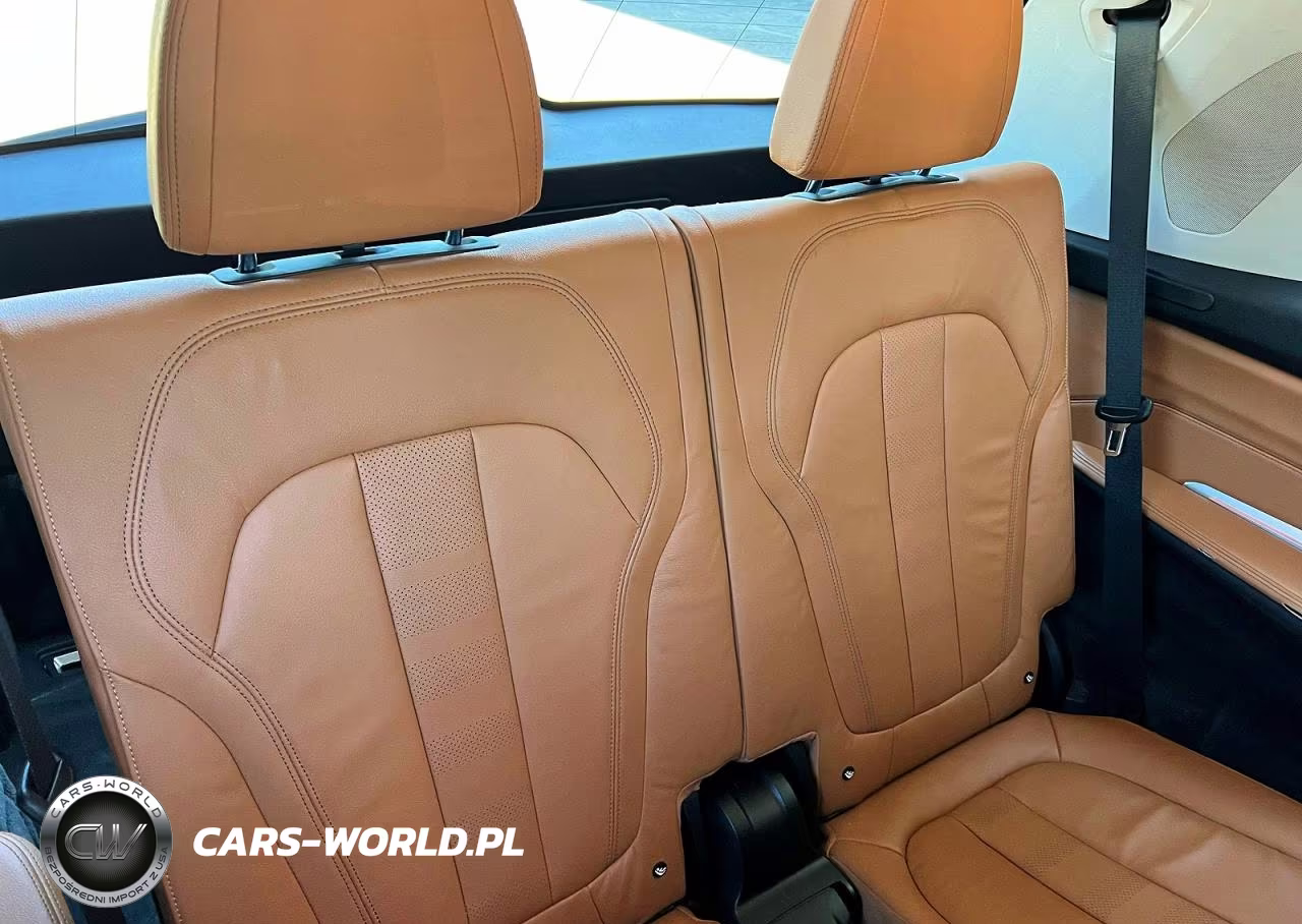 2019 BMW X7 xDrive50I VIN:5UXCX4C59KLS38985 - 11