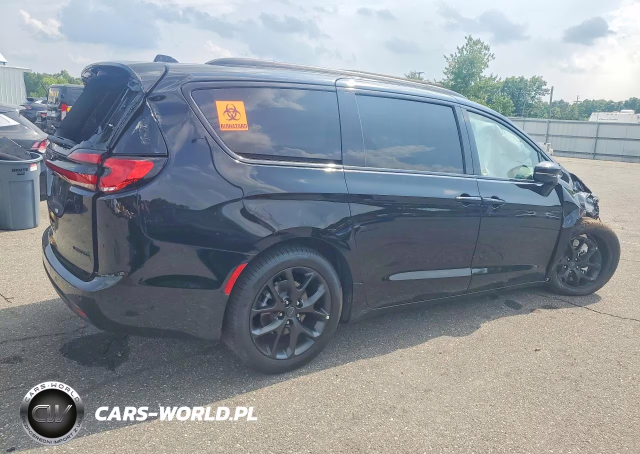 2027 Chrysler Pacifica Limited VIN:2C4RC1GG6VR552901 - 3