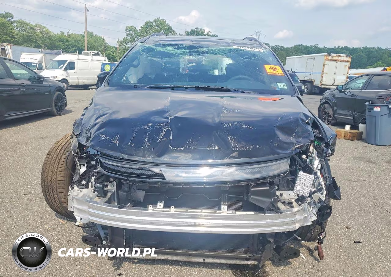 2027 Chrysler Pacifica Limited VIN:2C4RC1GG6VR552901 - 5
