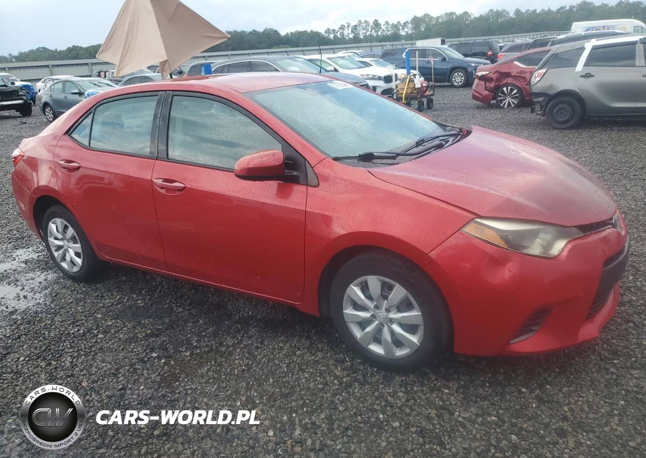 2015 Toyota Corolla Le VIN:5YFBURHE7FP257804 - 4