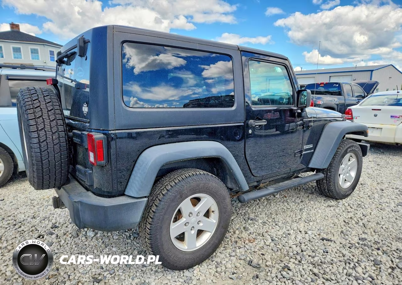 2016 Jeep Wrangler Sport VIN:1C4AJWAG1GL140163 - 3