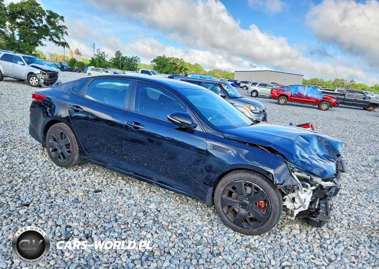 2019 Kia Optima VIN:5XXGT4L36KG333422 - 4