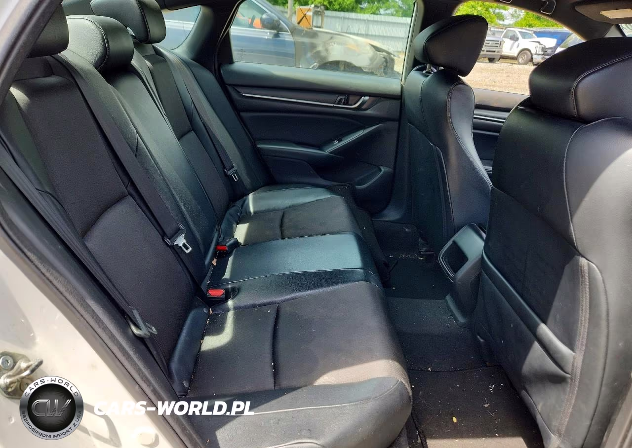 2018 Honda Accord Sport VIN:1HGCV1F34JA267242 - 10