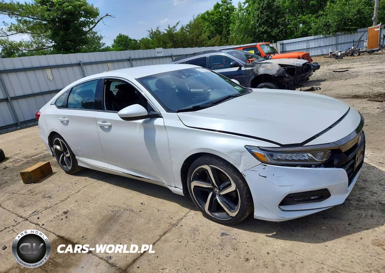 2018 Honda Accord Sport VIN:1HGCV1F34JA267242 - 4