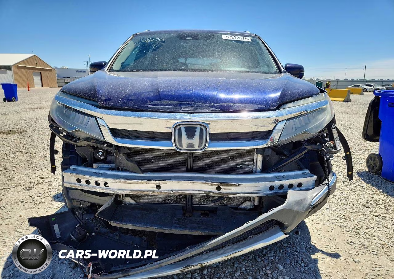 2019 Honda Pilot Touring VIN:5FNYF6H68KB010163 - 5