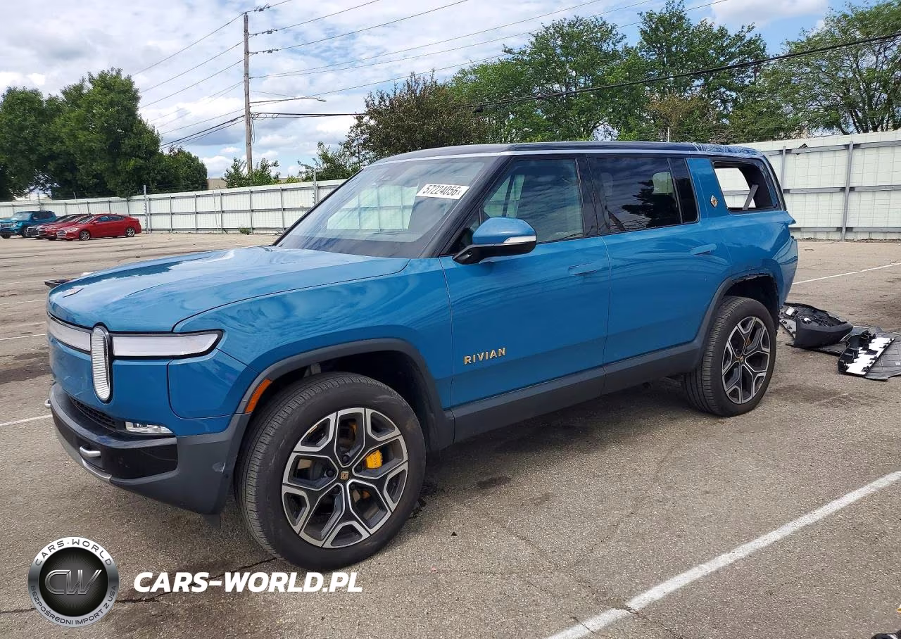 2024 Rivian R1S Adventure