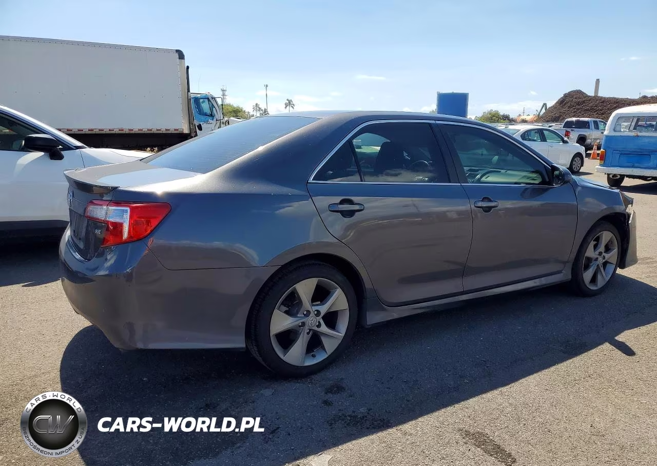 2013 Toyota Camry Se V6 VIN:4T1BK1FK4DU021087 - 3