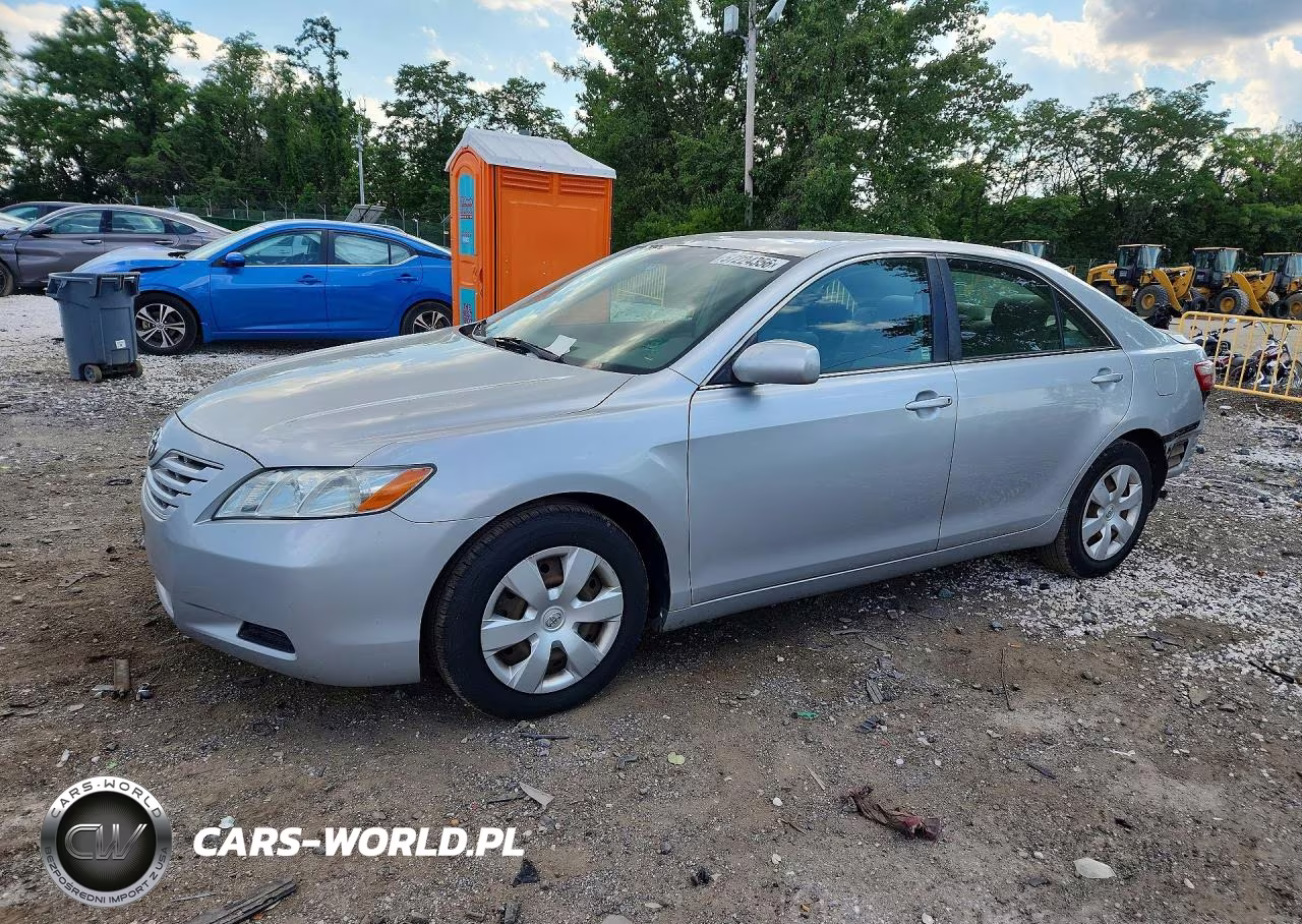 2007 Toyota Camry Le – zdjęcie 1 z 12