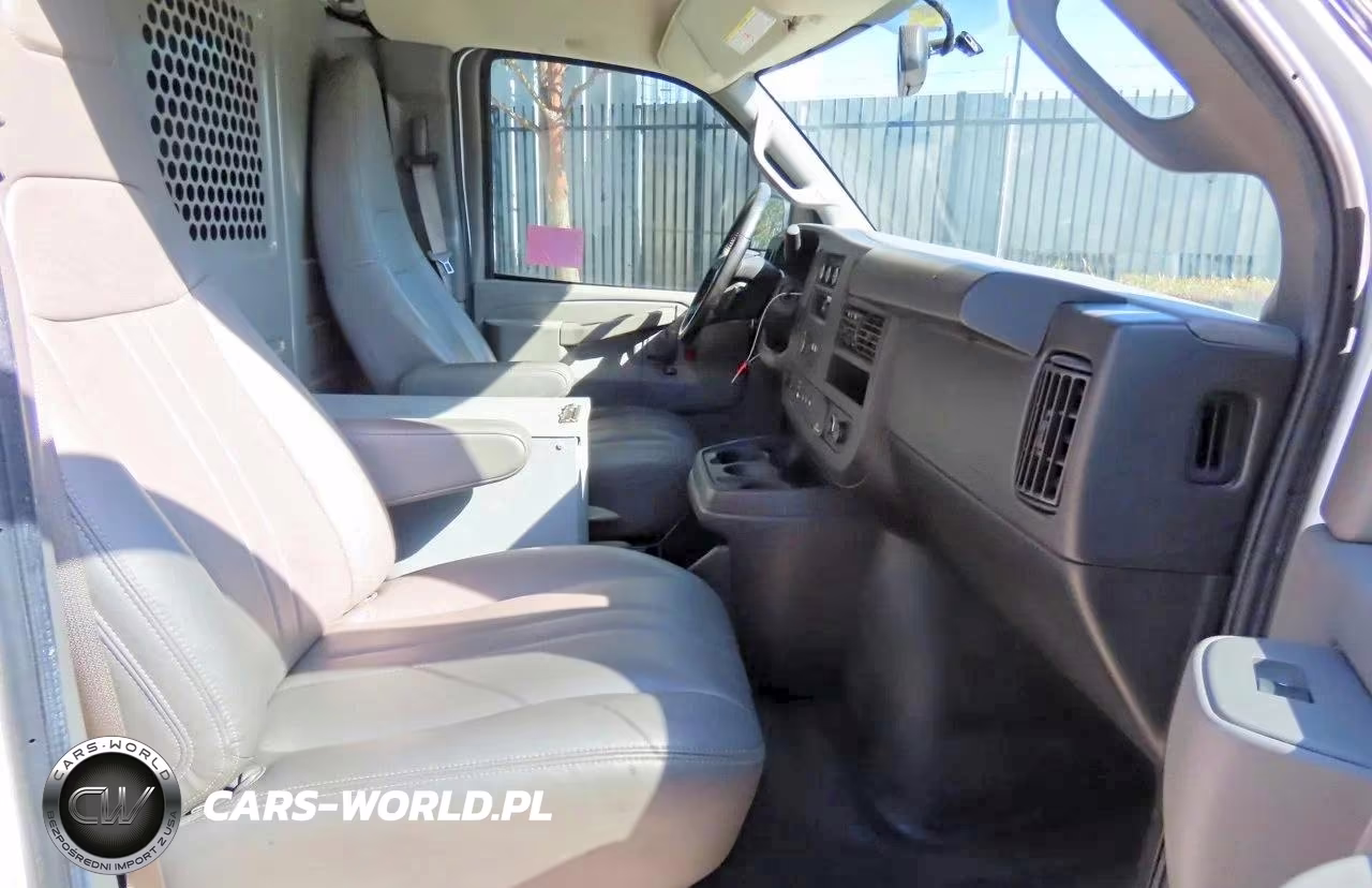 2020 GMC Savana G2500 VIN:1GTW7AFP9L1129384 - 5