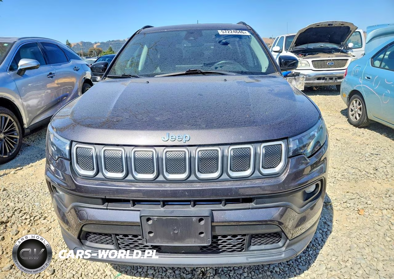 2022 Jeep Compass Latitude Lux VIN:3C4NJDFBXNT128419 - 5