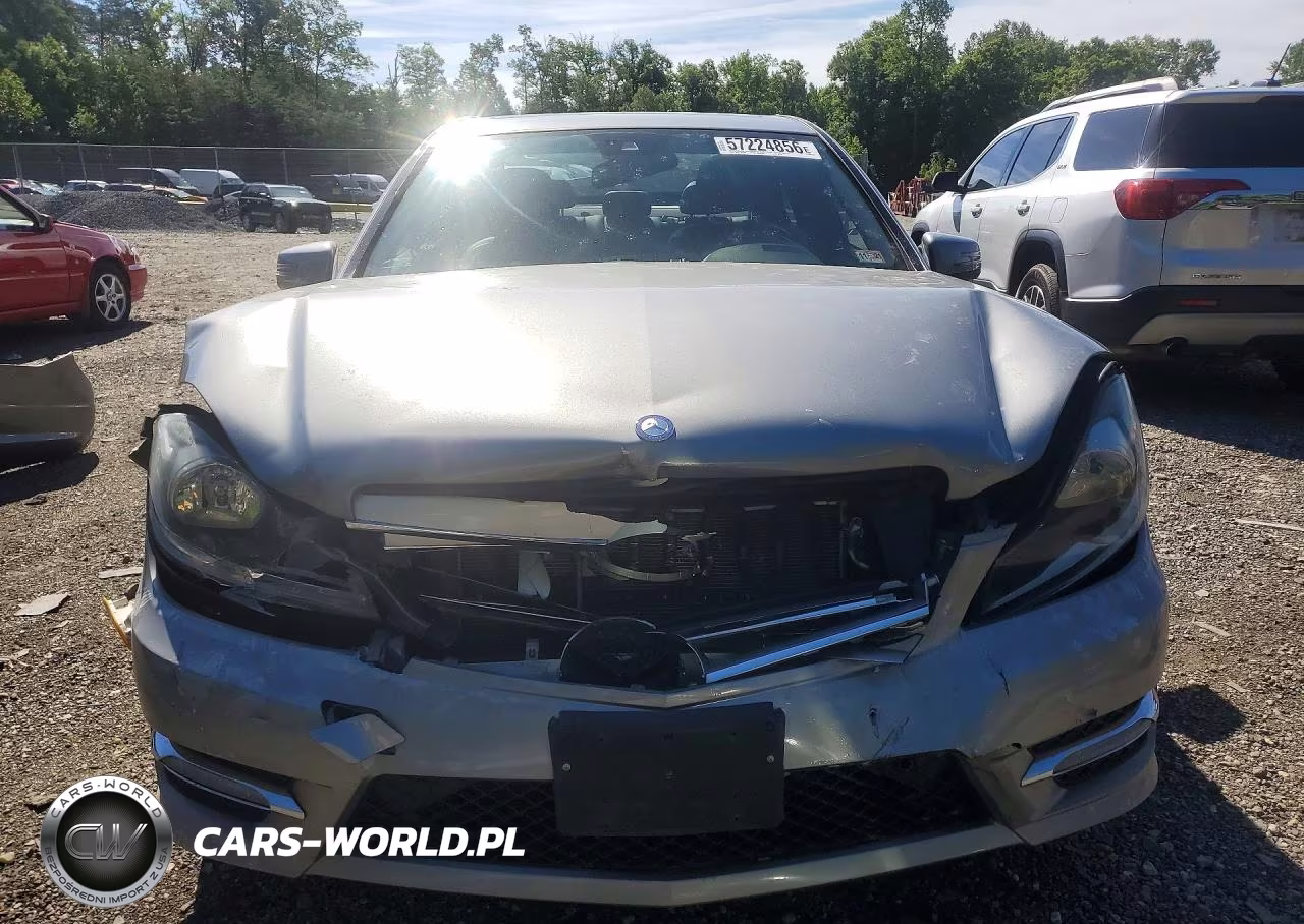 2012 Mercedes-Benz C 300 4Matic VIN:WDDGF8BB7CR204164 - 5